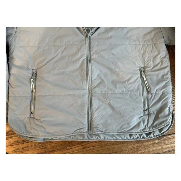 Vuori Women's Canyon Insulated Jacket in Laurel Large - Picture 6 of 7